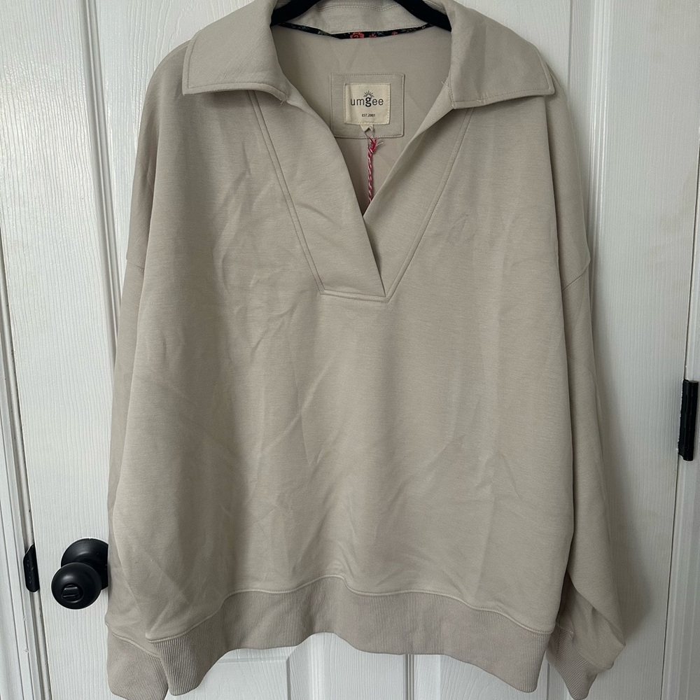 Umgee Cream Pullover